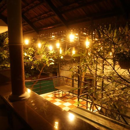 Mi Casa Tu Casa Homestay Коччи Экстерьер фото