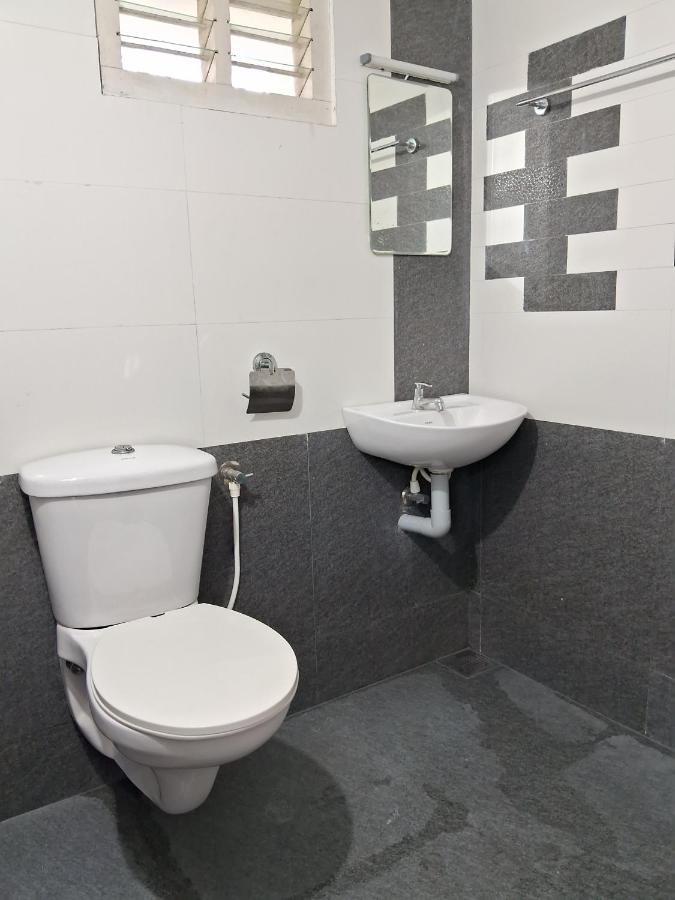 Mi Casa Tu Casa Homestay Коччи Экстерьер фото
