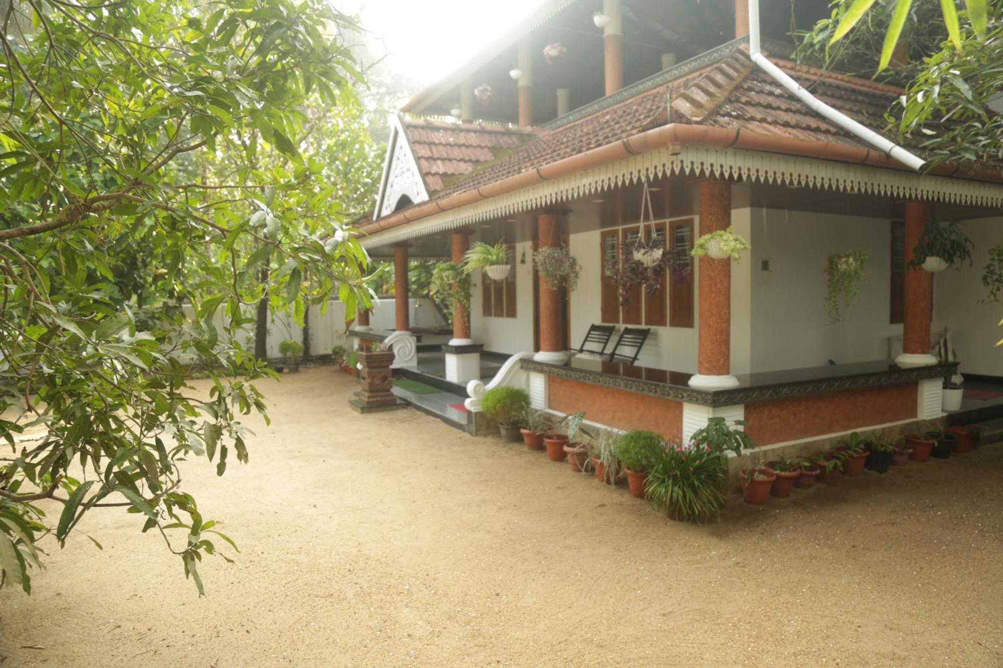 Mi Casa Tu Casa Homestay Коччи Экстерьер фото